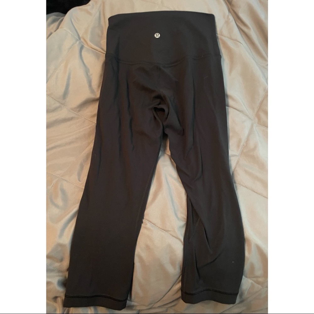 Lululemon Aligns 23in size 4 black leggings - lightly worn